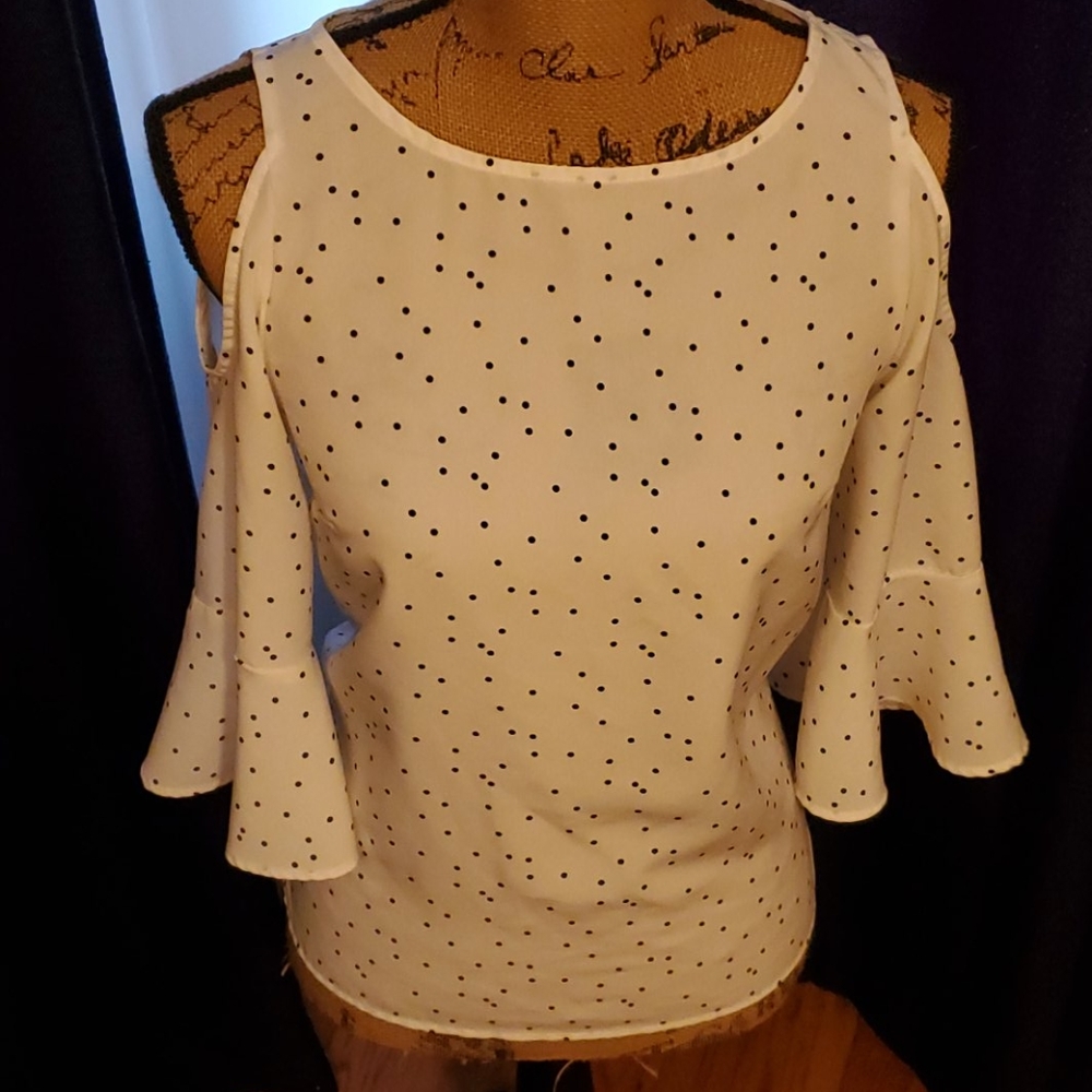 Cold shoulder top
